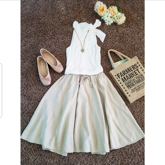 Victoria's Secret Dresses & Skirts - Victoria's Secret linen cotton blend skirt